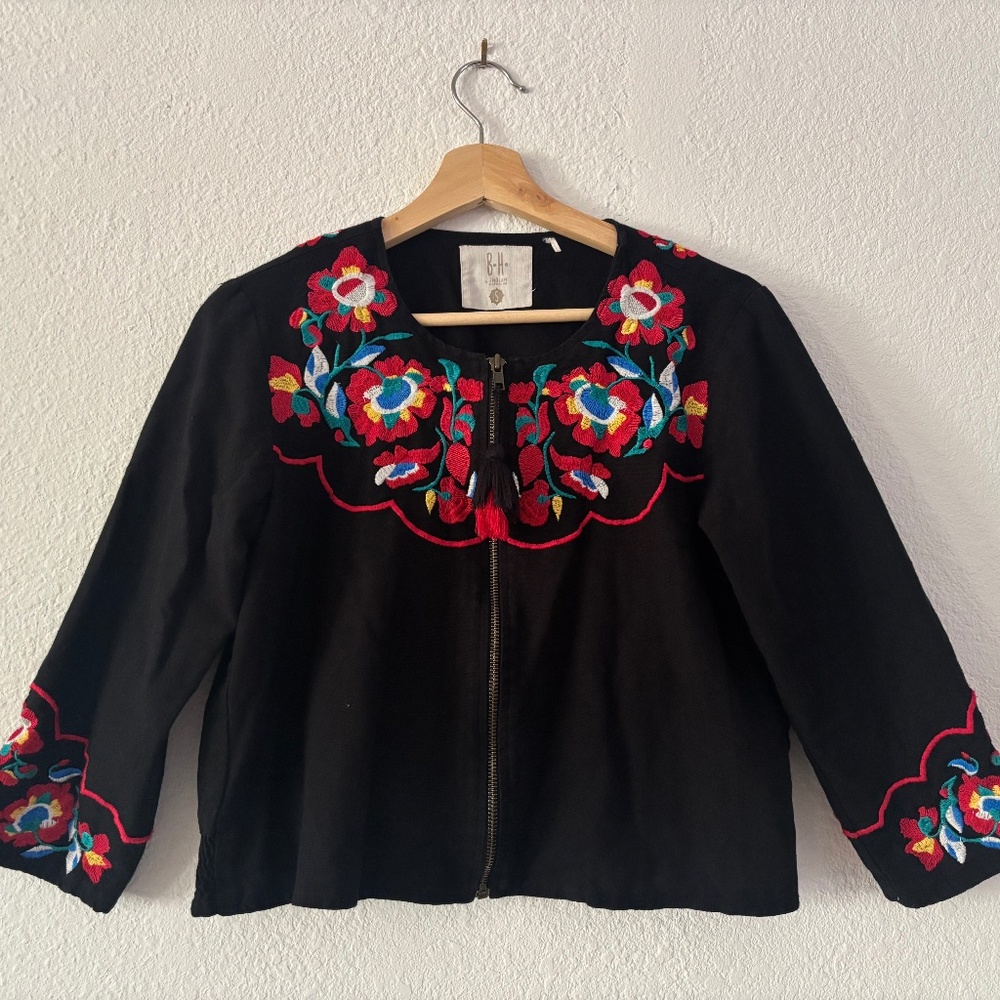 Bohemian embroidered cropped jacket